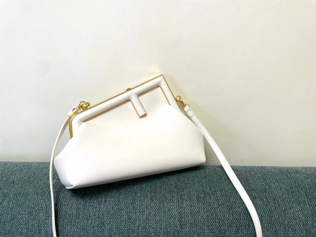 MOMO- 8BP129-ABVE-F1C76 First item：B-B000E2729C