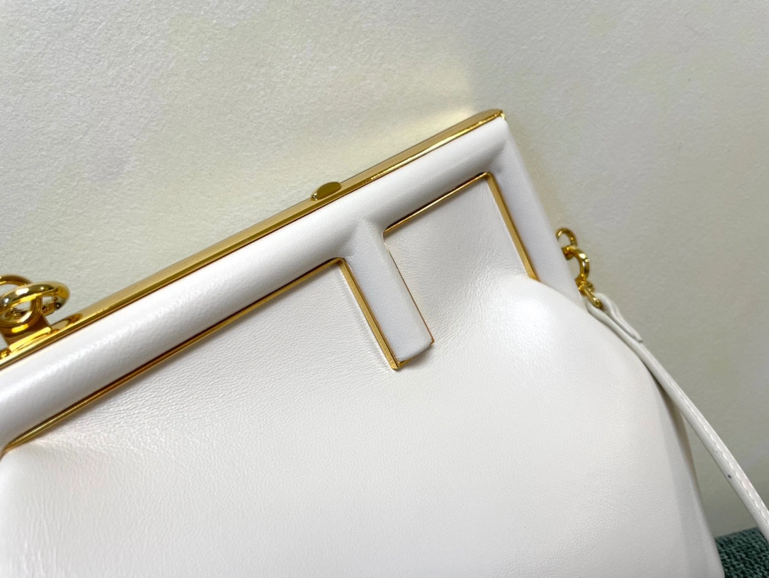 MOMO- 8BP129-ABVE-F1C76 First item：B-B000E2729C