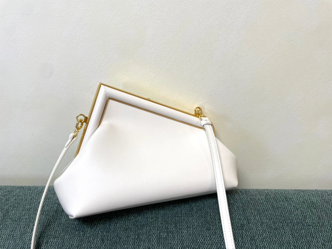 MOMO- 8BP129-ABVE-F1C76 First item：B-B000E2729C