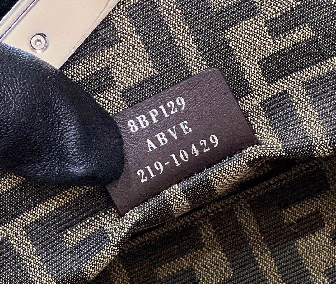 MOMO- 8BP129-AJSB-F0KQ9 first item：B-B000E2724C