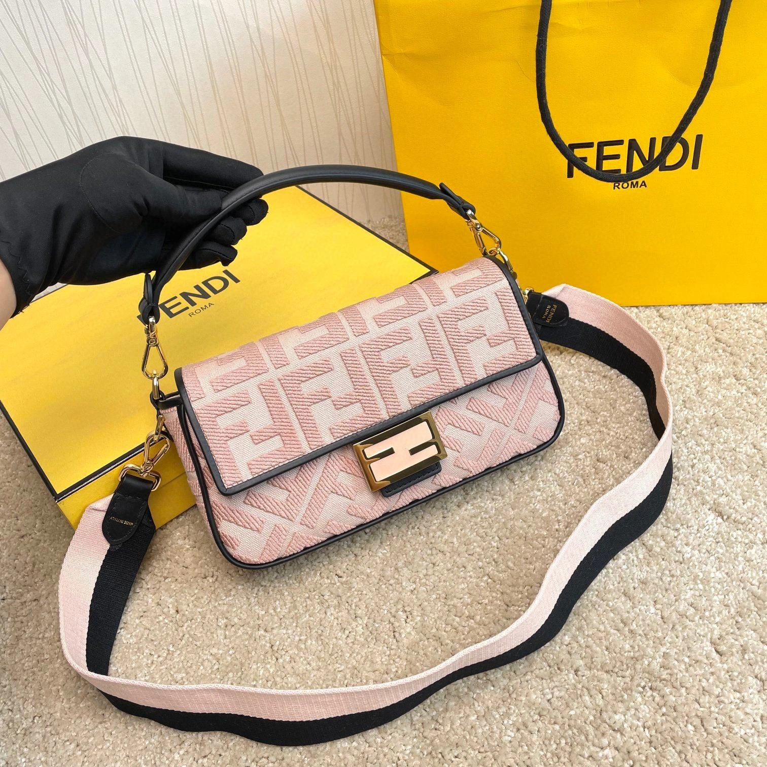 MOMO- 8BR600A9P6F1D49 Mon Tresor item：B-B000E2740C