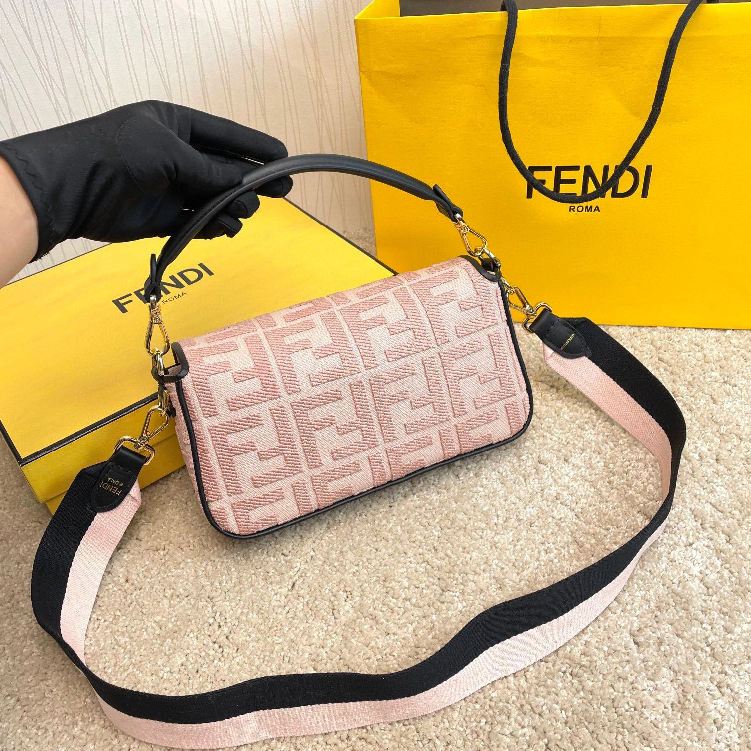 MOMO- 8BR600A9P6F1D49 Mon Tresor item：B-B000E2740C