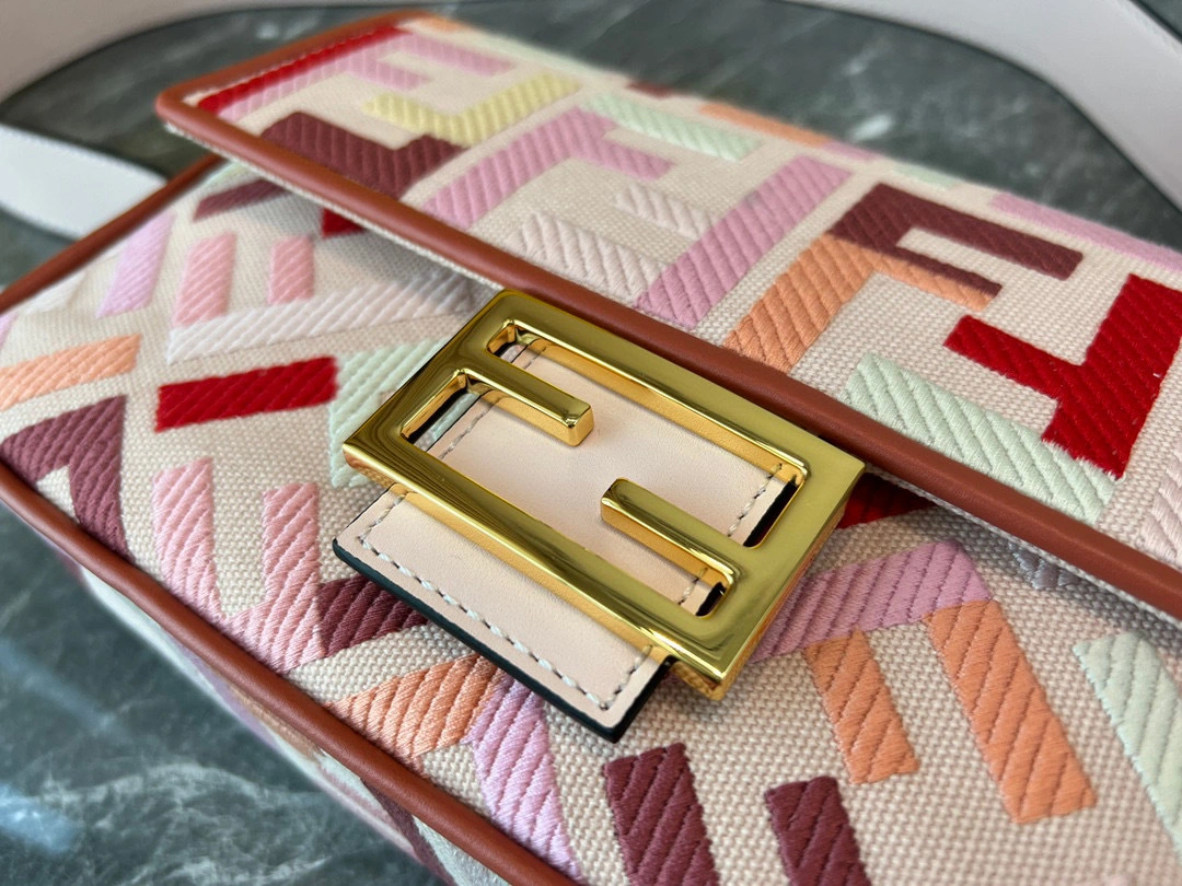 MOMO- 8BR600AEUGF1DGX Baguette item：B-B000E2738C