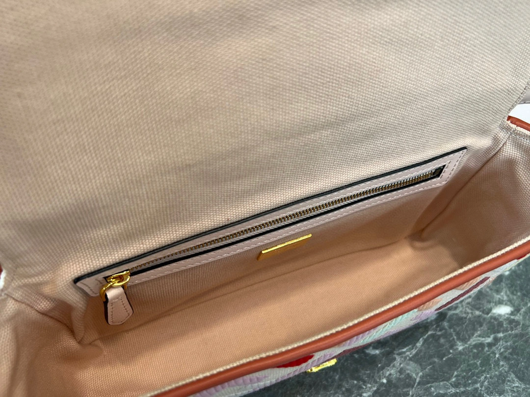 MOMO- 8BR600AEUGF1DGX Baguette item：B-B000E2738C