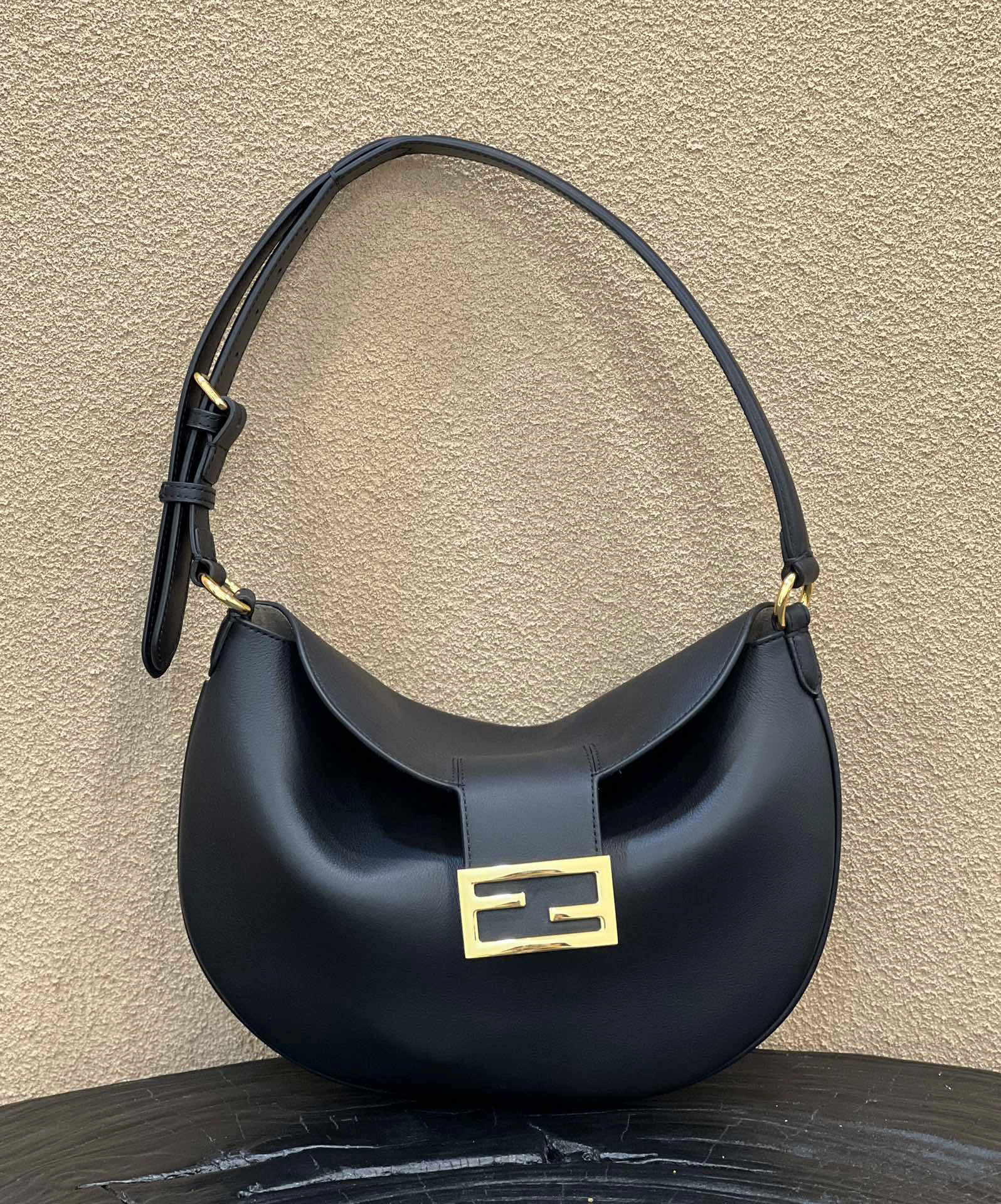 MOMO- 8BR790-AF2P-F0KUR calfskin item：B-B202G1410C