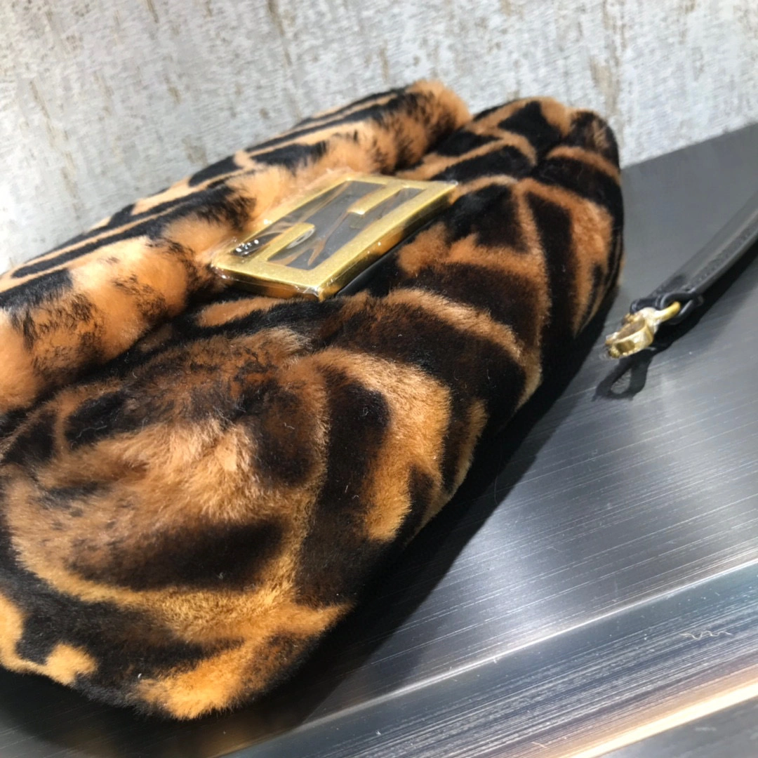 MOMO- 8BS017A8HPF180S Baguette item：B-B063G1229C