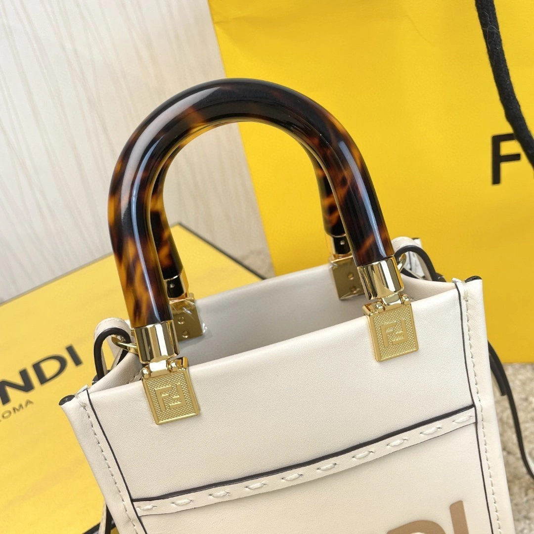 MOMO- 8BS051 Calfskin item : B-B047B2124
