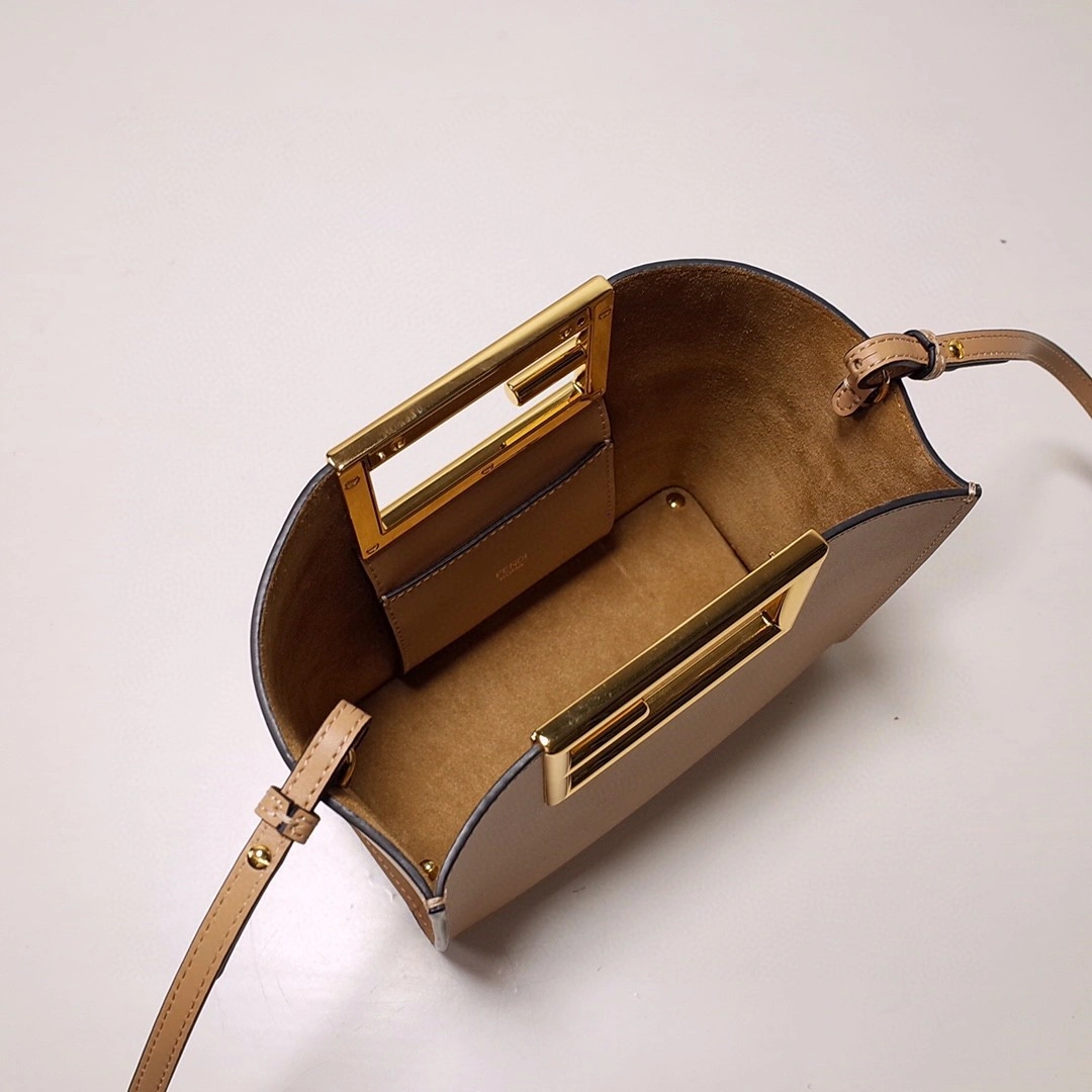MOMO- 8BS054 Way item : B-B000C1130