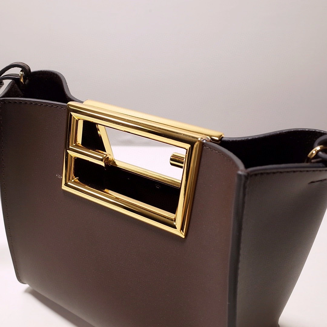 MOMO- 8BS054 Way item : B-B000C1131