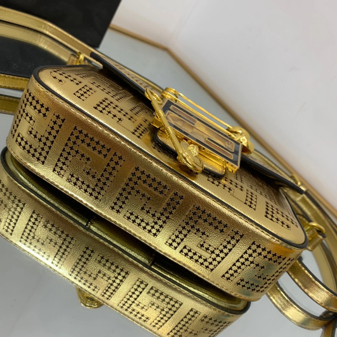 MOMO- 8BS066-AJT7-F1I06 Baguette item：B-B063G1310C