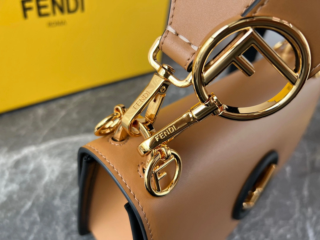 MOMO- 8BT284A651-F13VK Kan i calfskin item：B-B202G1407C