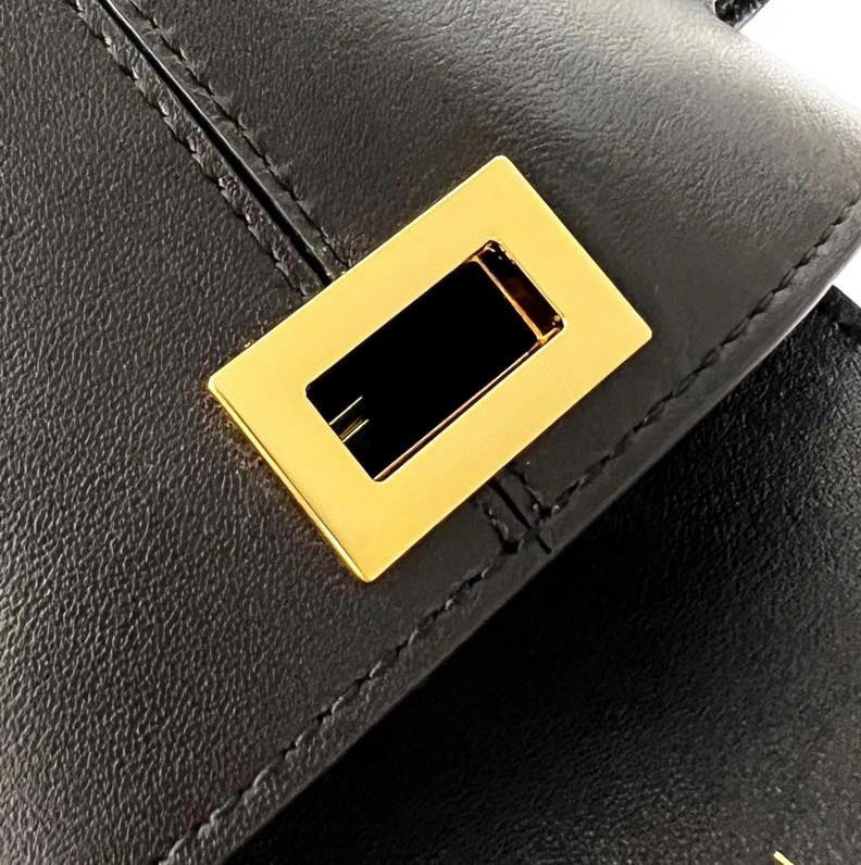 MOMO- 8BZ047A5DYF0KUR 一Guitar item：B-B598G1633C