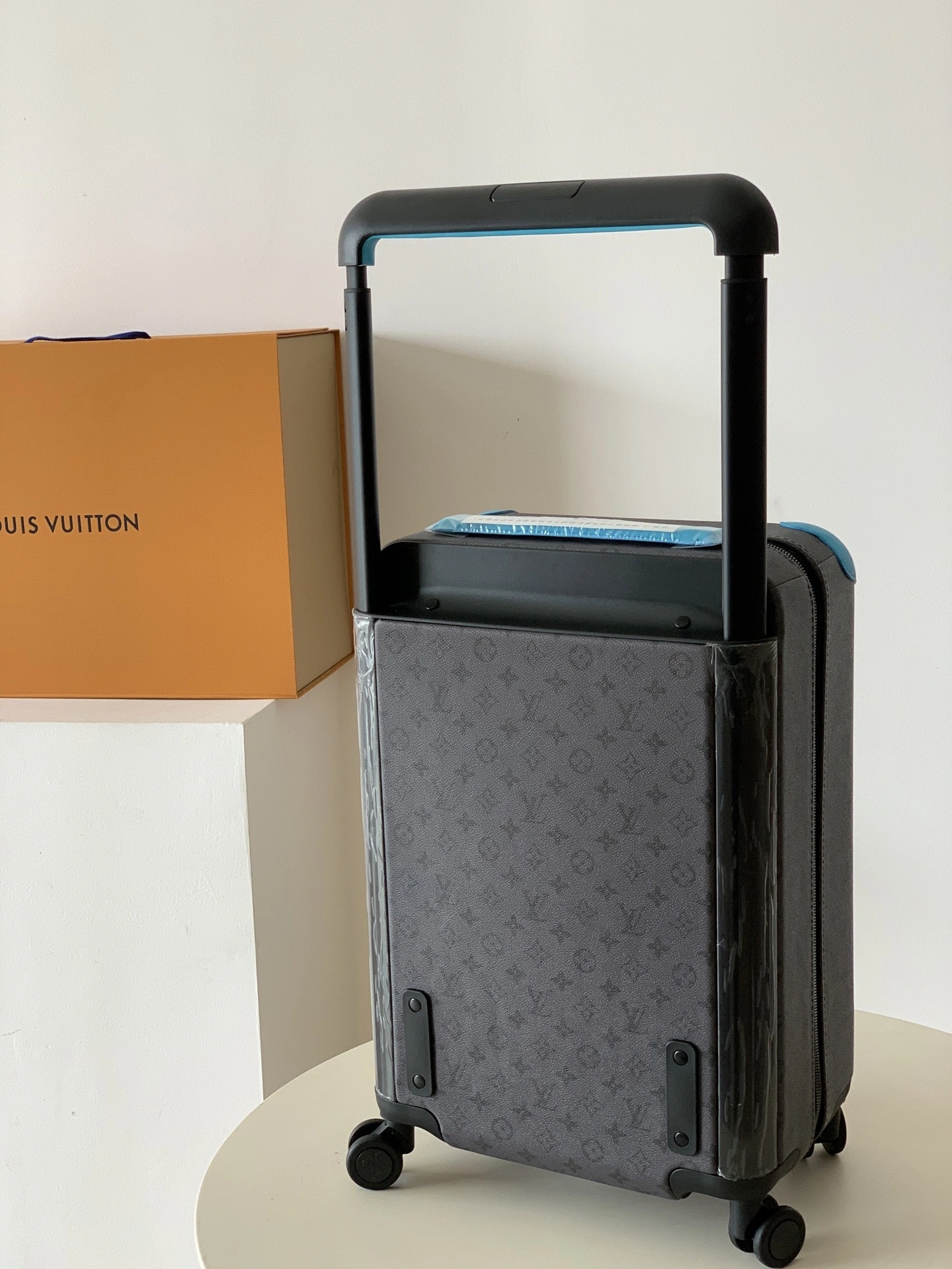 MOMO- 8V M11479 high quality version HORIZON item：E-B177I2587