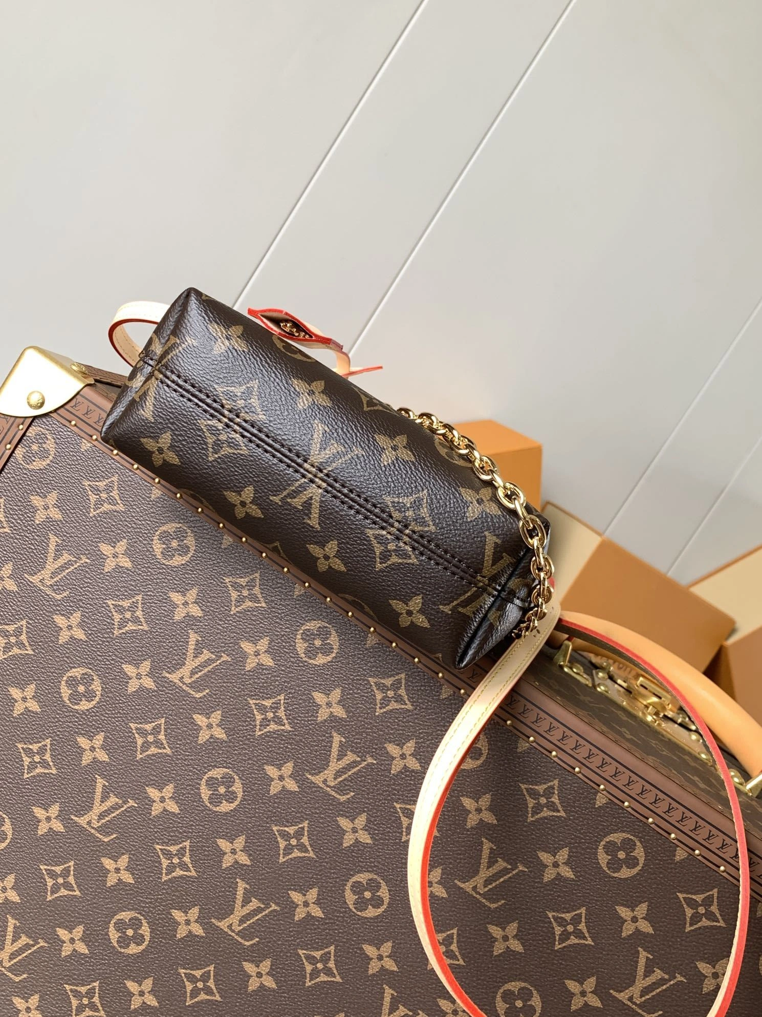 MOMO--8V M12019 high quality version Lockit BB cowhide item:F-B000A2106