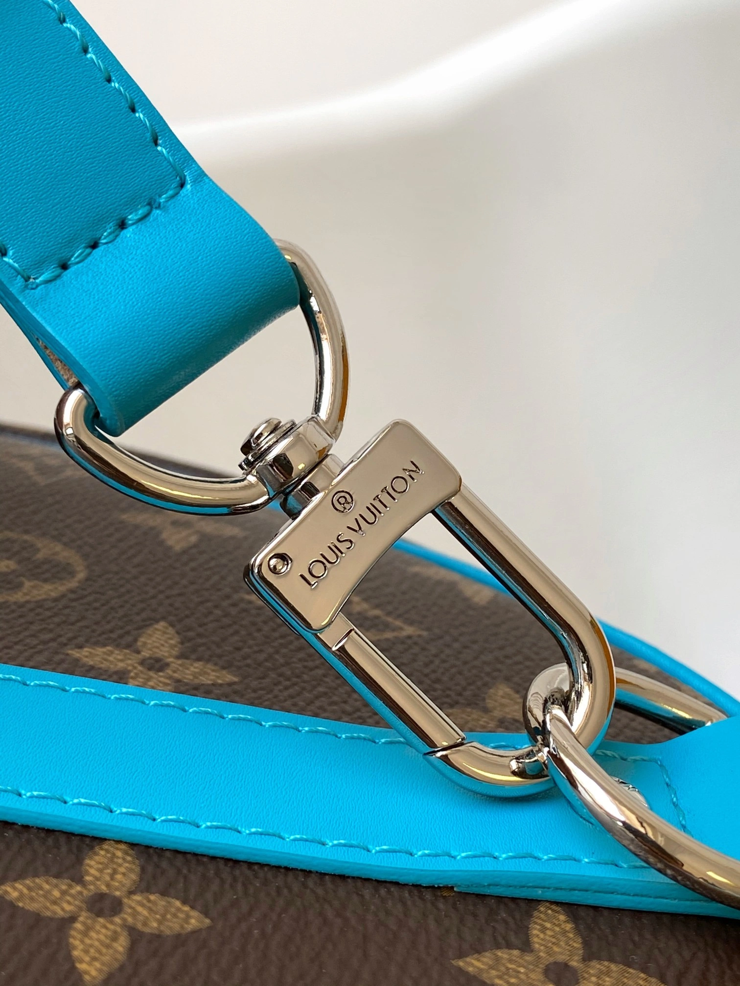MOMO--8V M12629 high quality version Bandoulière 50 cowhide item:F-B000A2126