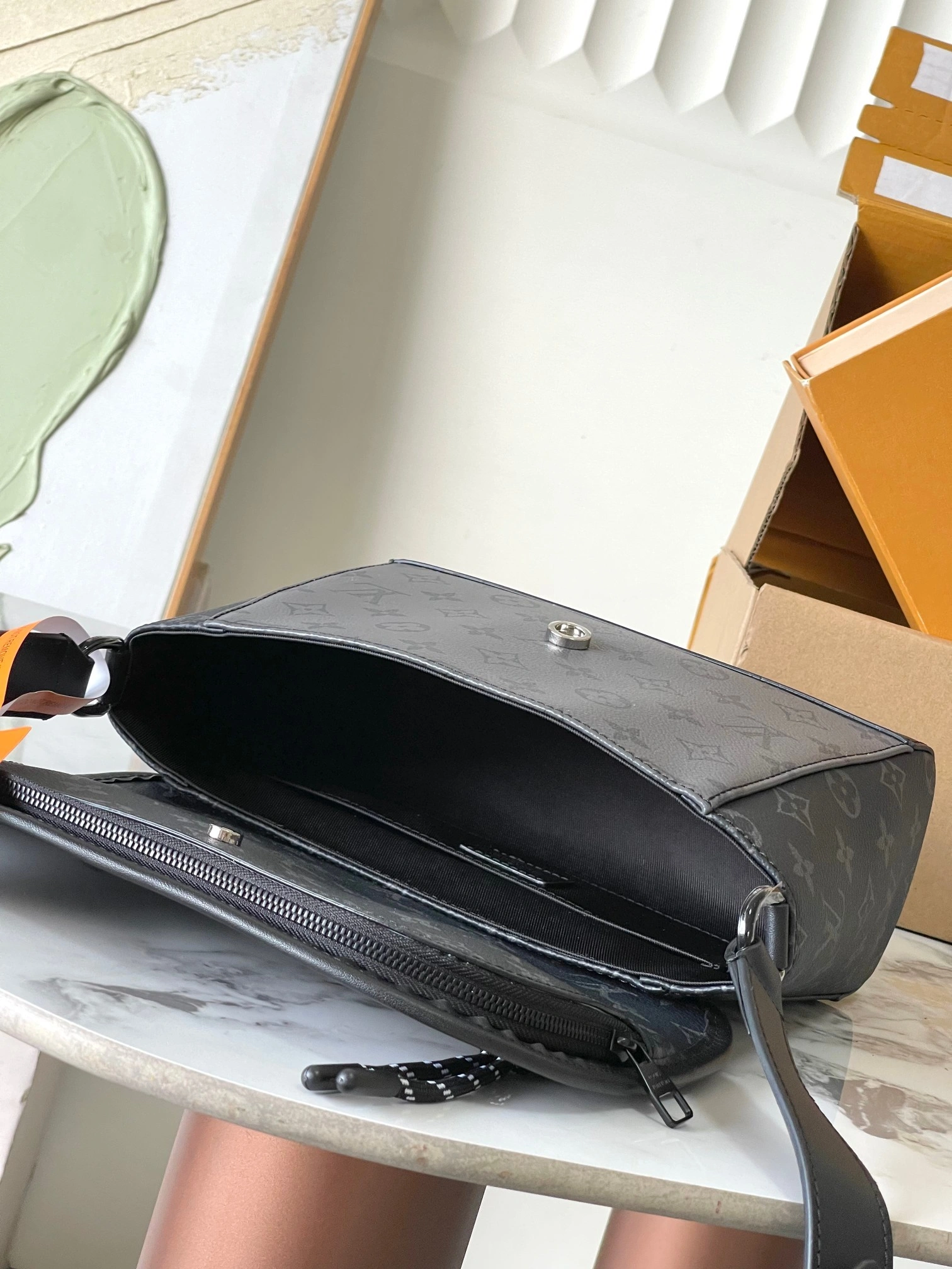 MOMO- 8V M12681 high quality version item:E-B106C0251