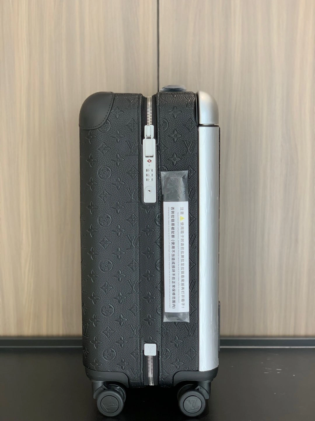 MOMO- 8V M12807 high quality version HORIZON item：E-B177I2596