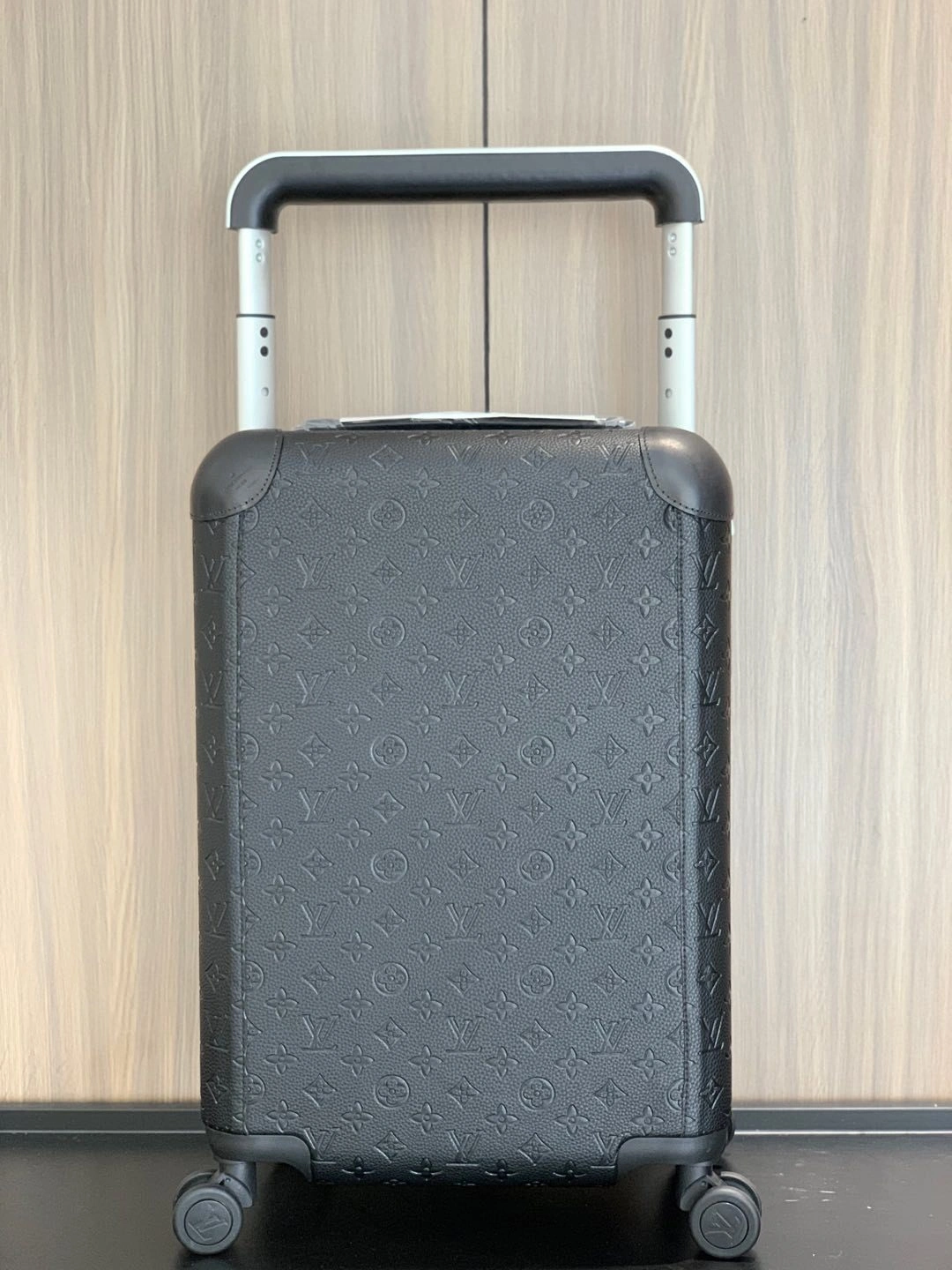 MOMO- 8V M12807 high quality version HORIZON item：E-B177I2596