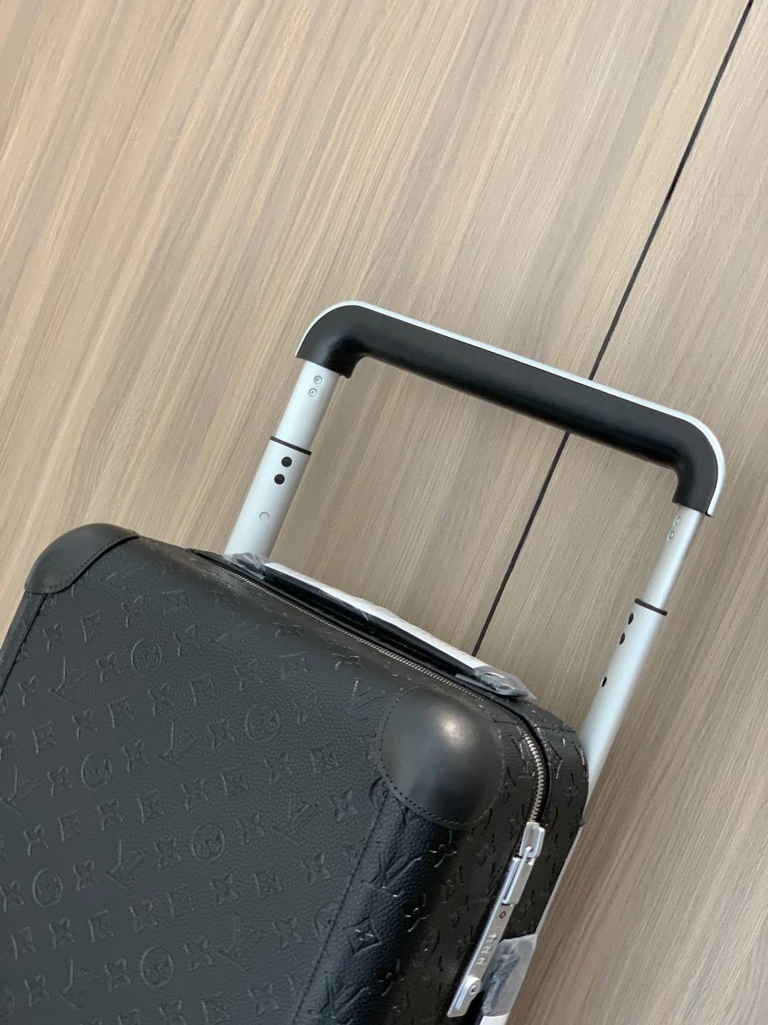 MOMO- 8V M12807 high quality version HORIZON item：E-B177I2596