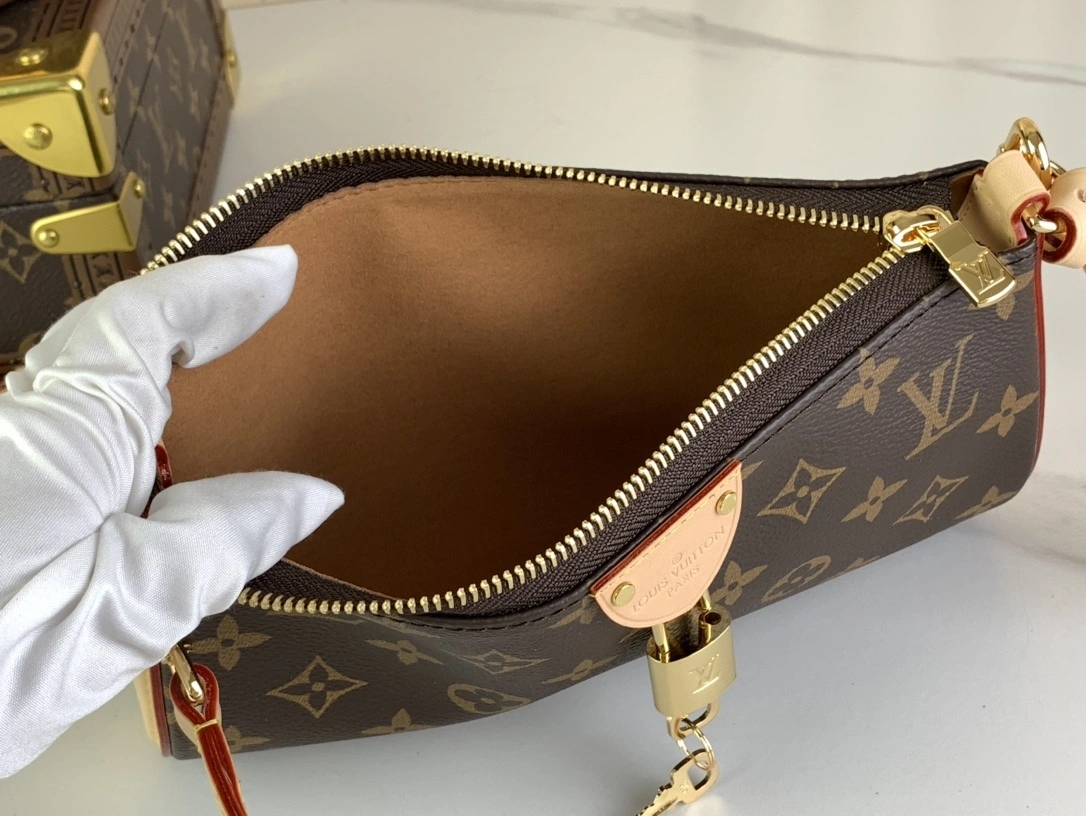 MOMO--8V M12859 item:D-B566E2687T