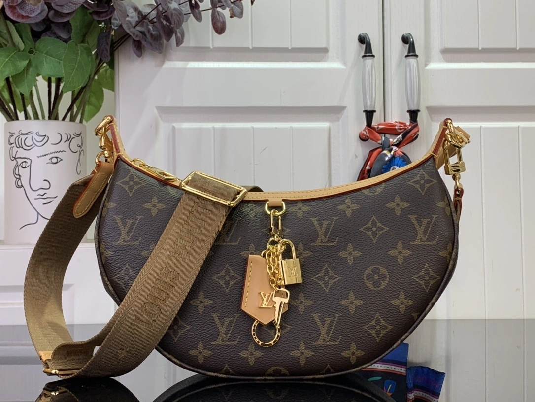 MOMO- 8V M12939 high quality version Loop Hobo item:E-B063C0503