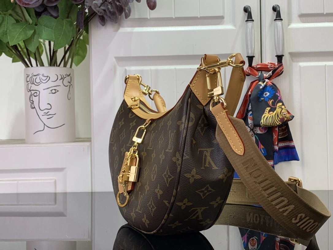 MOMO- 8V M12939 high quality version Loop Hobo item:E-B063C0503