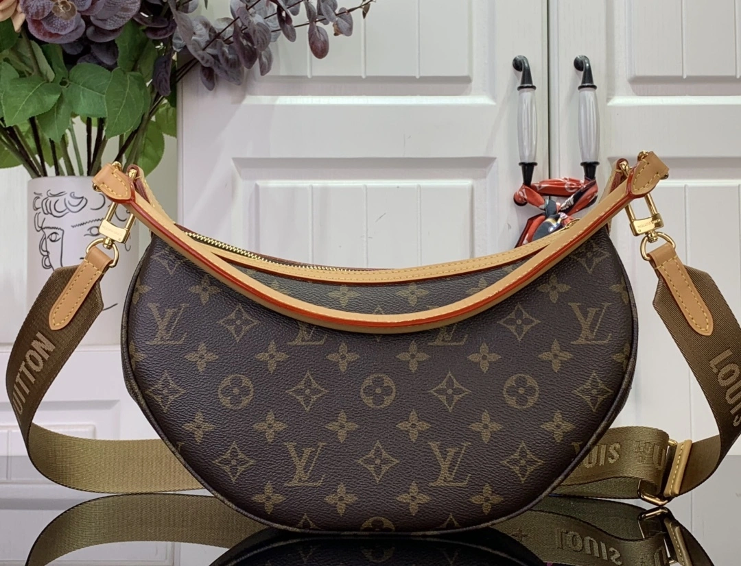 MOMO- 8V M12939 high quality version Loop Hobo item:E-B063C0503