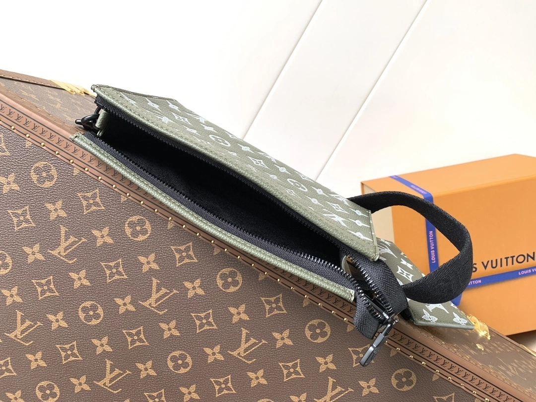 MOMO--8V M13197 high quality version Gaston Taïgarama cowhide item:F-B330A2149