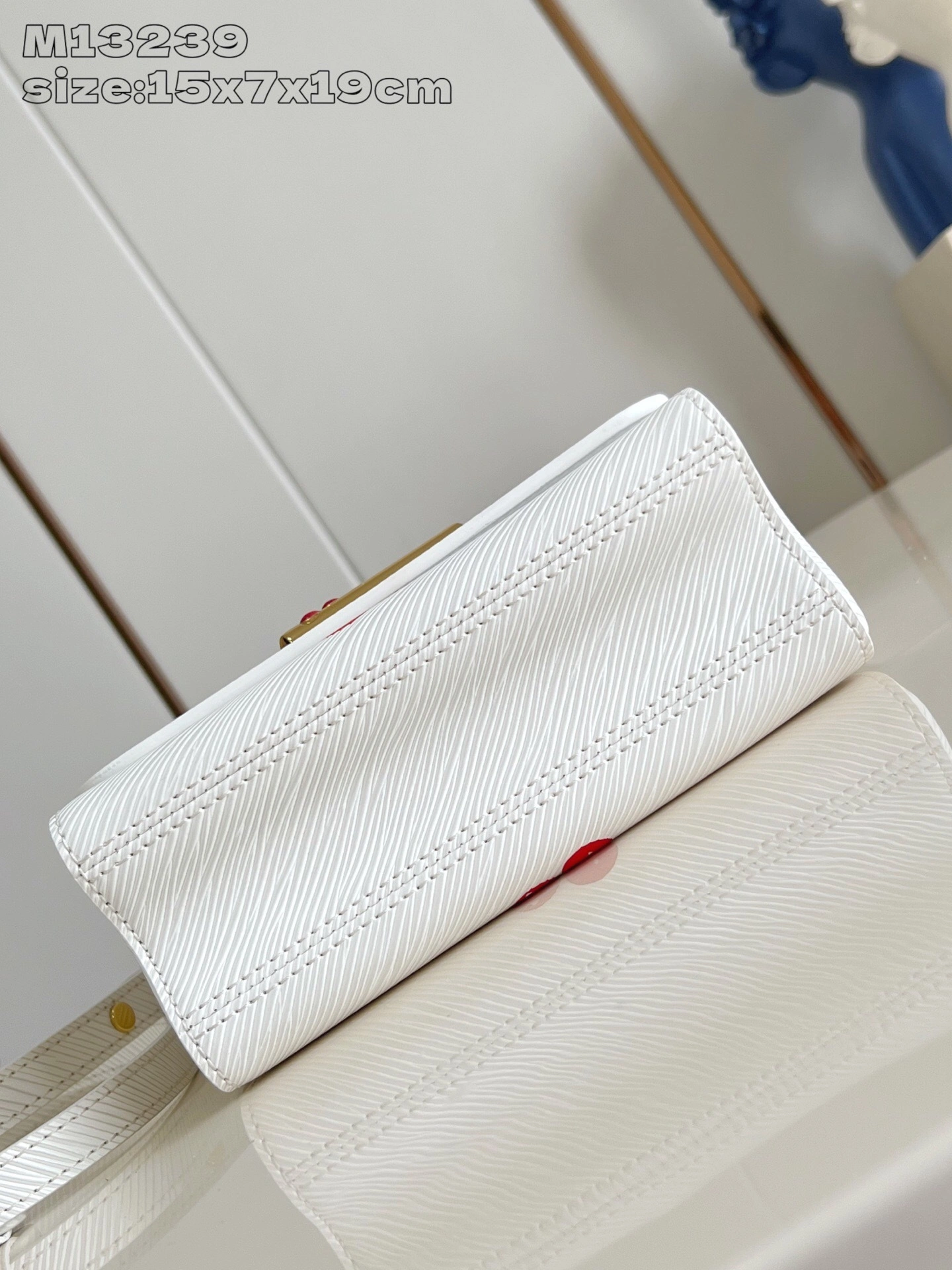 MOMO- 8V M13239 high quality version Twist item：E-B177I2502