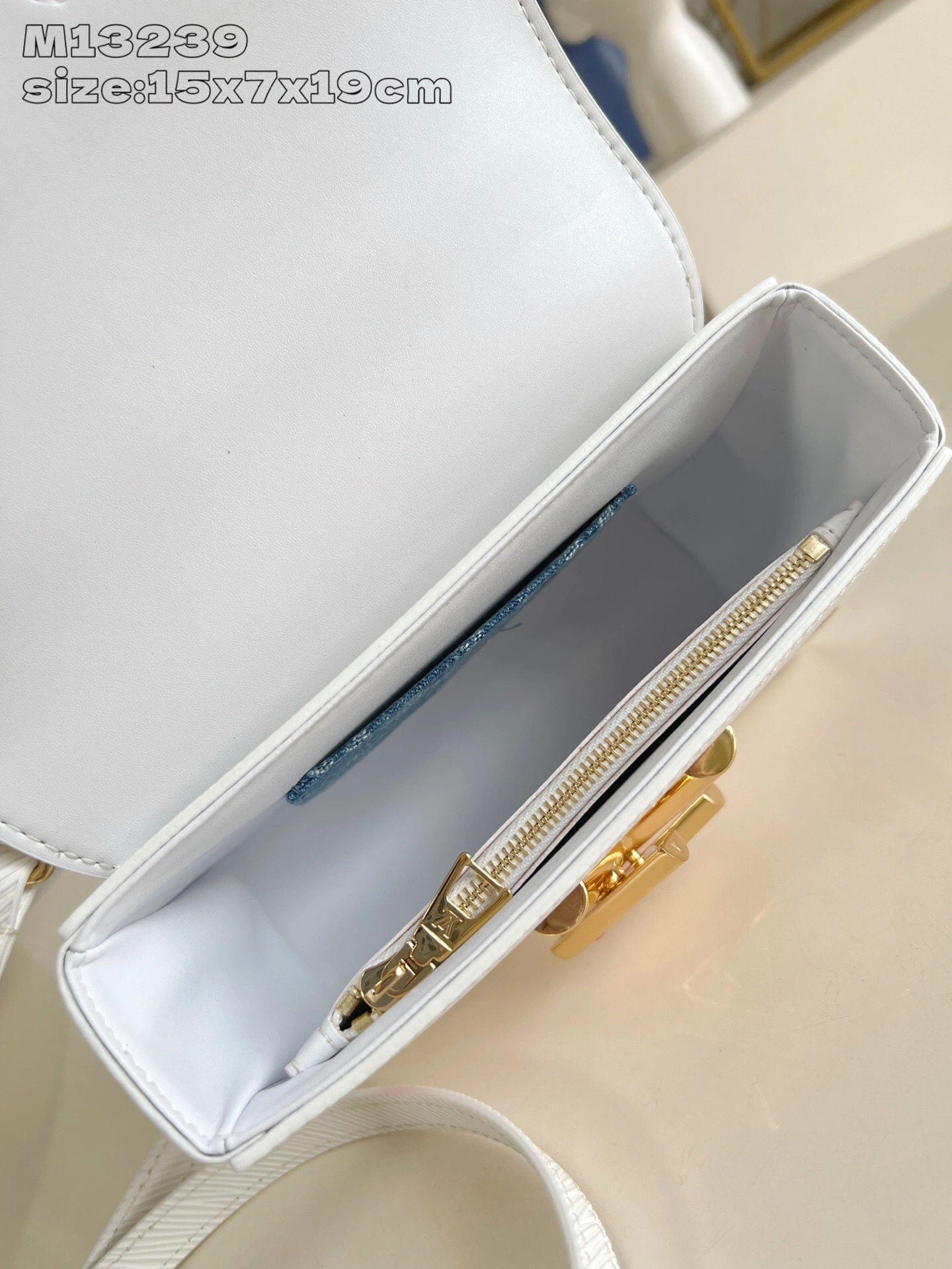 MOMO- 8V M13239 high quality version Twist item：E-B177I2502