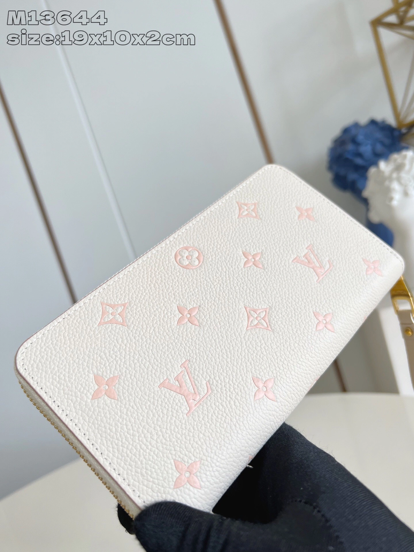MOMO- 8V M13644 Zippy Monogram high quality version item：E-B177I2415