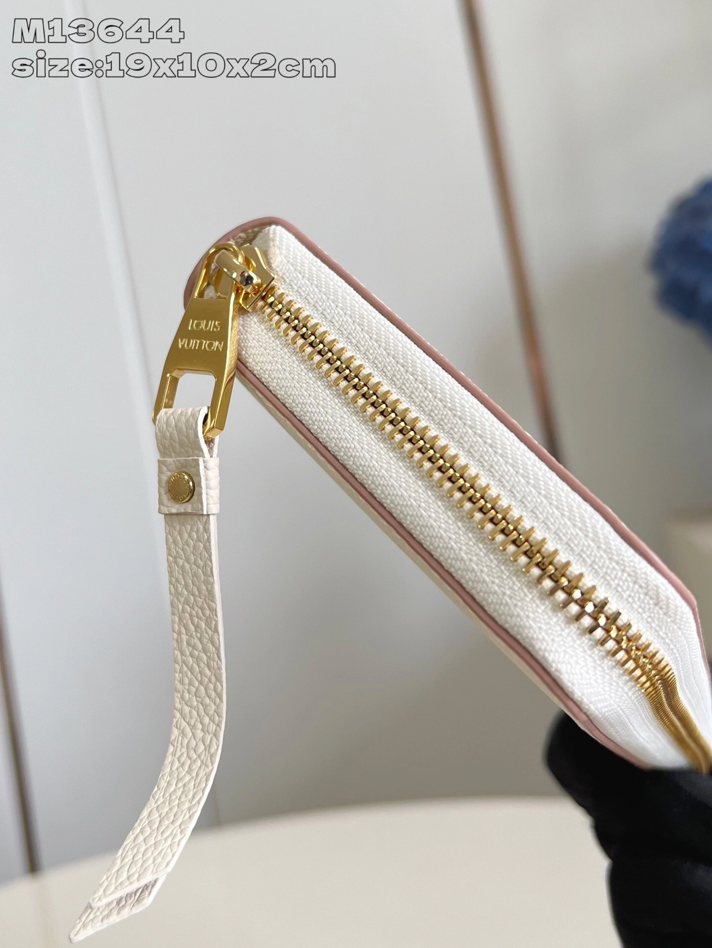 MOMO- 8V M13644 Zippy Monogram high quality version item：E-B177I2415