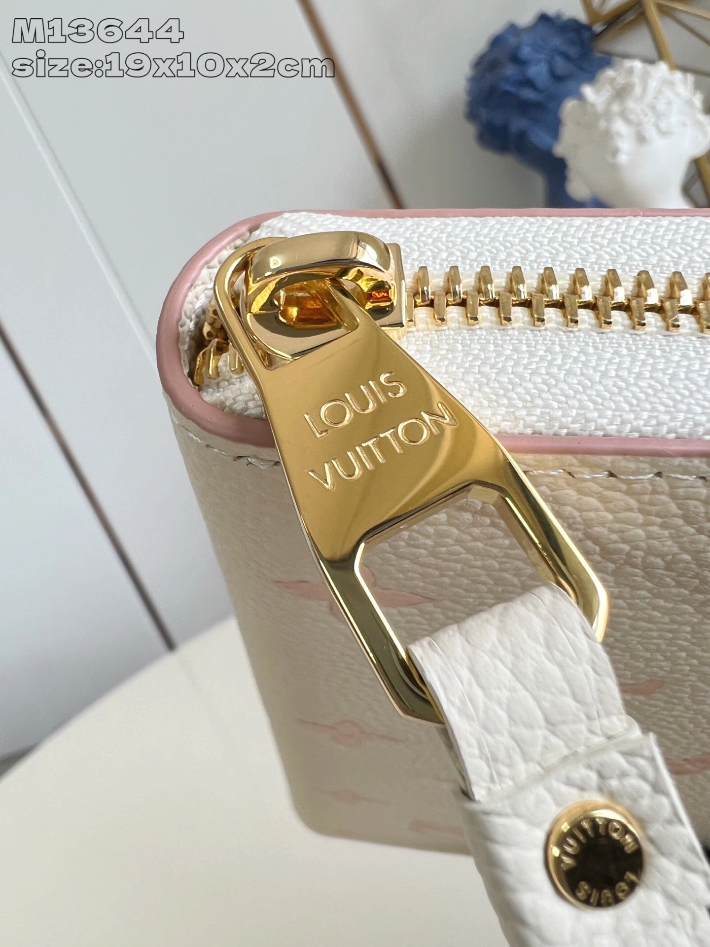 MOMO- 8V M13644 Zippy Monogram high quality version item：E-B177I2415