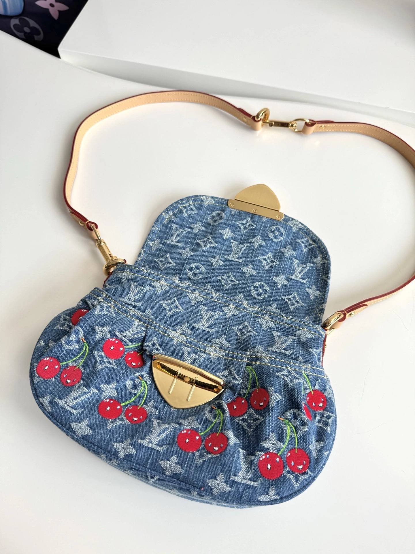 MOMO--8V M13680 high quality version Sunset item:E-B000L1745T