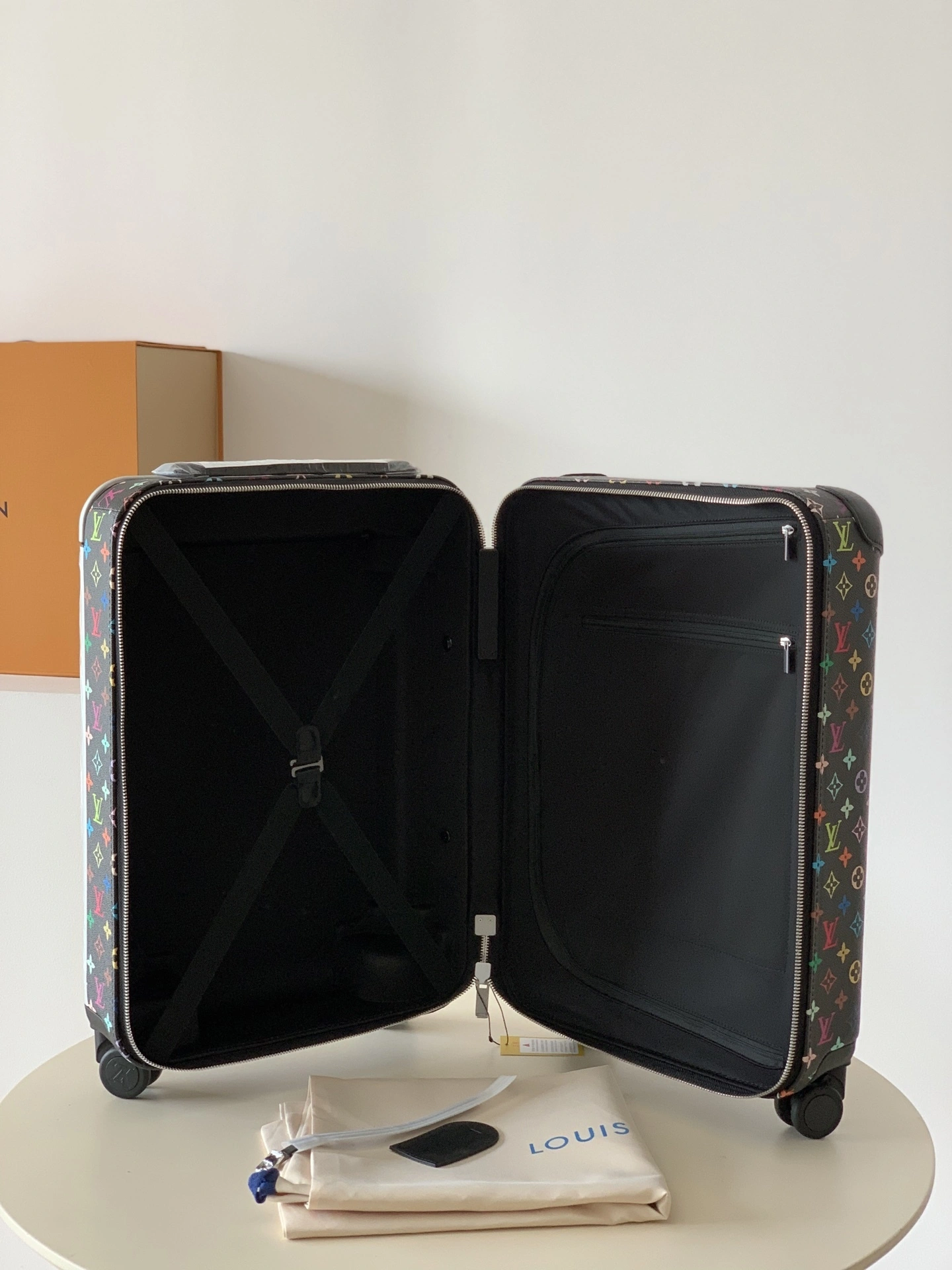 MOMO- 8V M13787 high quality version HORIZON item：E-B177I2599
