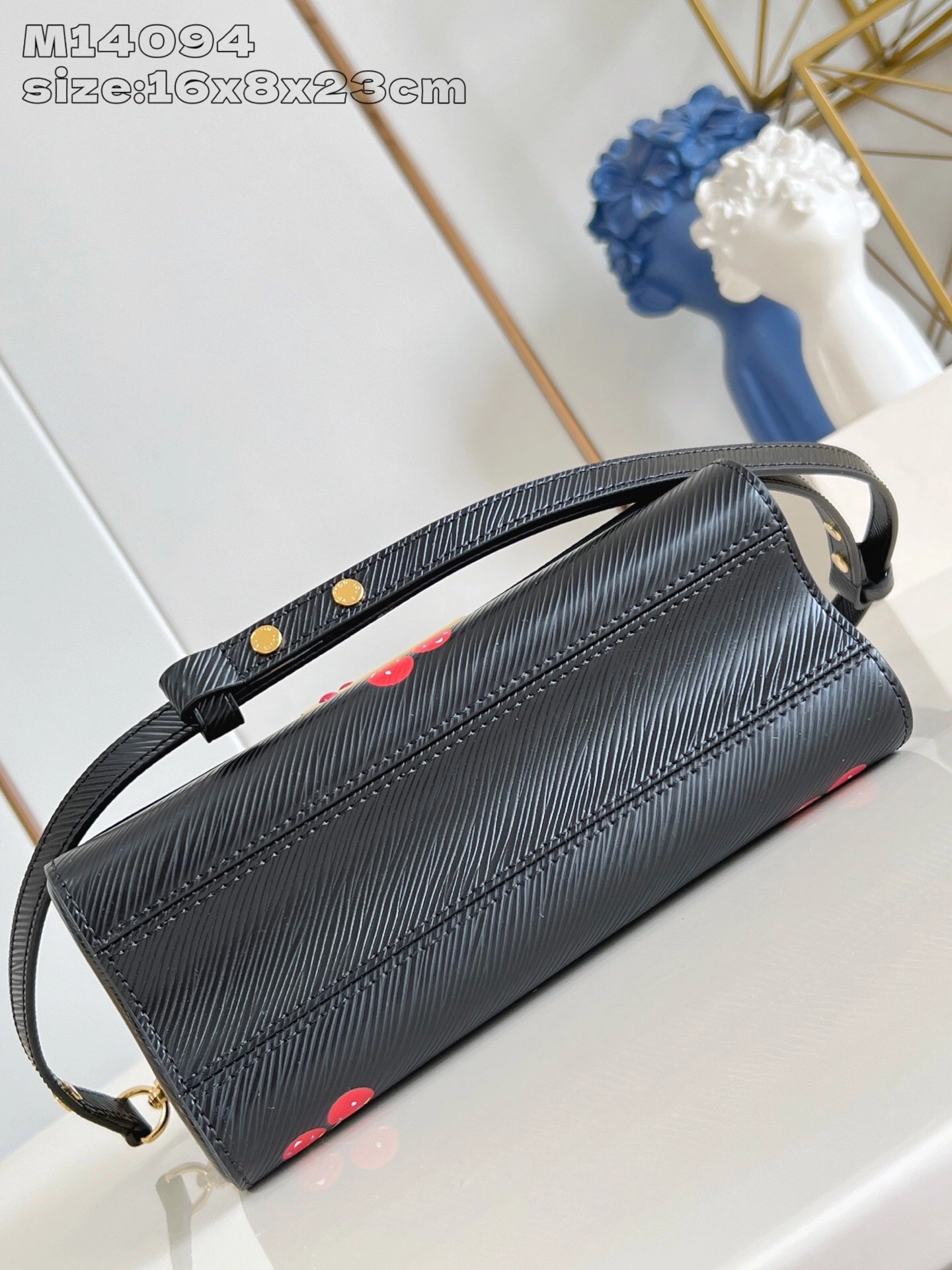 MOMO- 8V M14094 high quality version Twist item：E-B177I2501