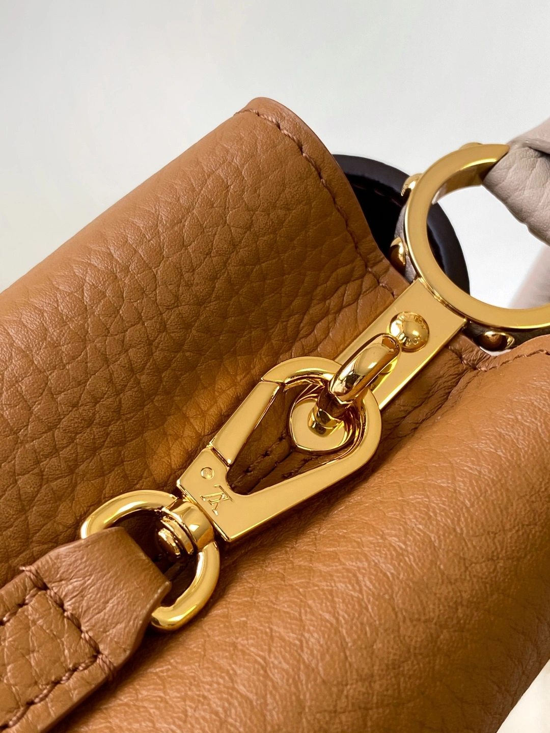 MOMO--8V M14176 high quality version Capucines cowhide item:F-B000A1441