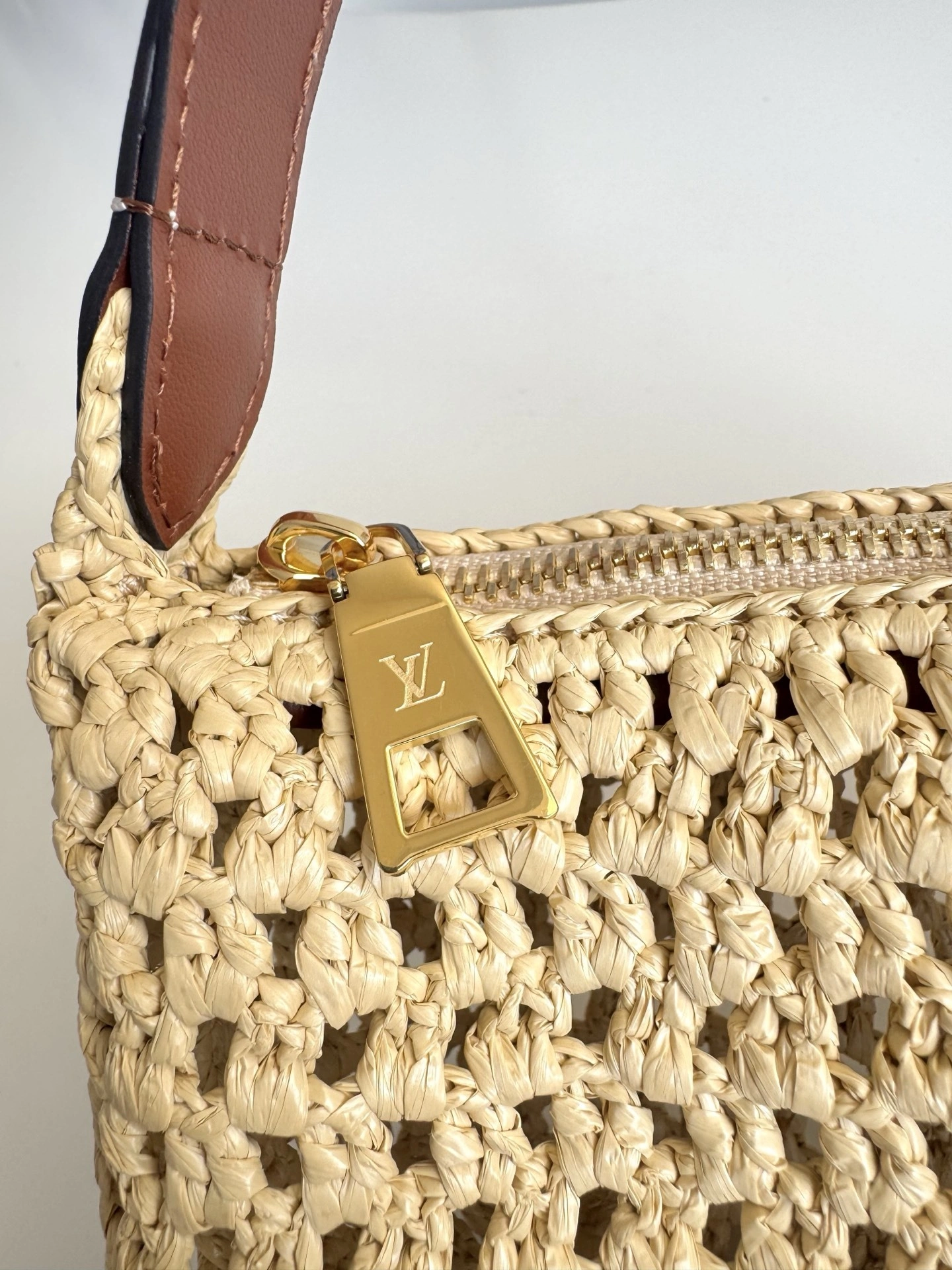 MOMO--8V M14304 high quality version Hills Pochette cowhide item:F-B000A1532