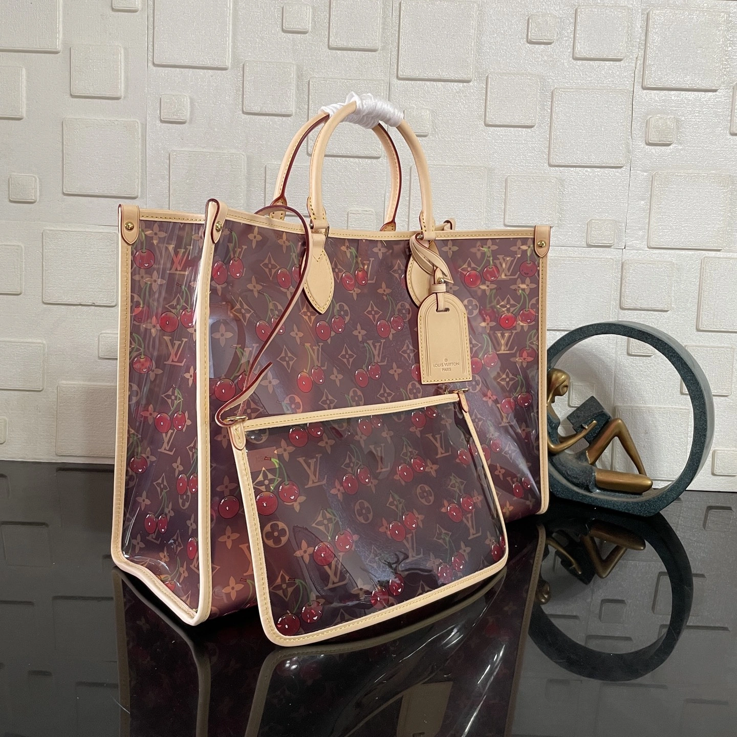 MOMO- 8V M14306 high quality version ONTHEGO cowhide item：E-B177I2512