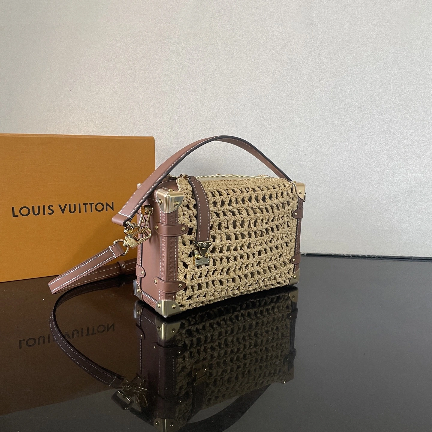 MOMO- 8V M14405 Side Trunk cowhide high quality version item：E-B177I2416