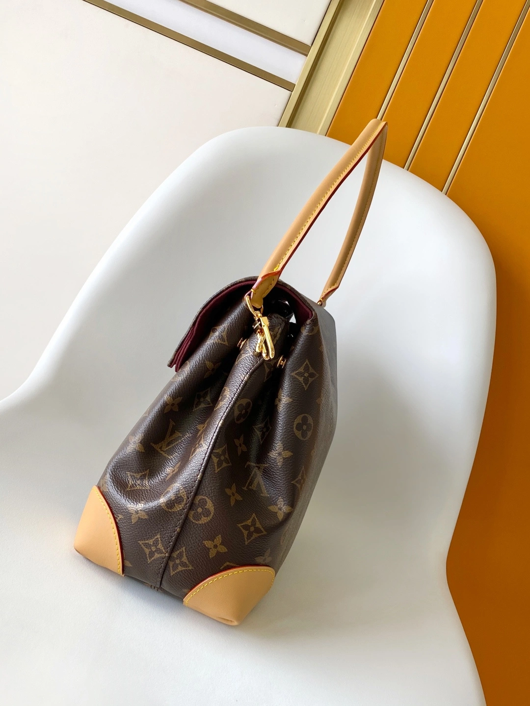 MOMO--8V M14473 high quality version Hide Away item:F-B000A1439
