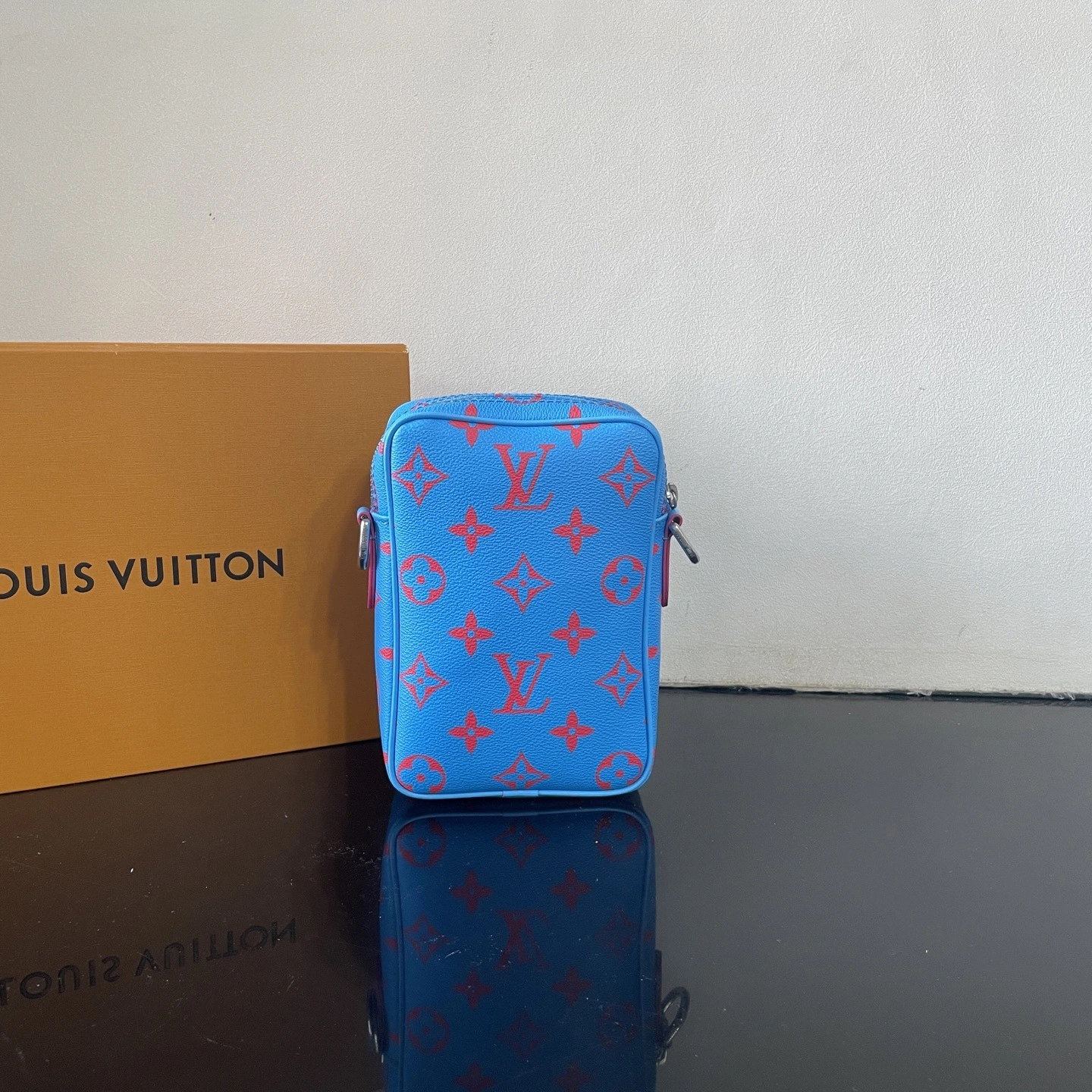 MOMO- 8V M14685 Danube high quality version item：E-B177I2412