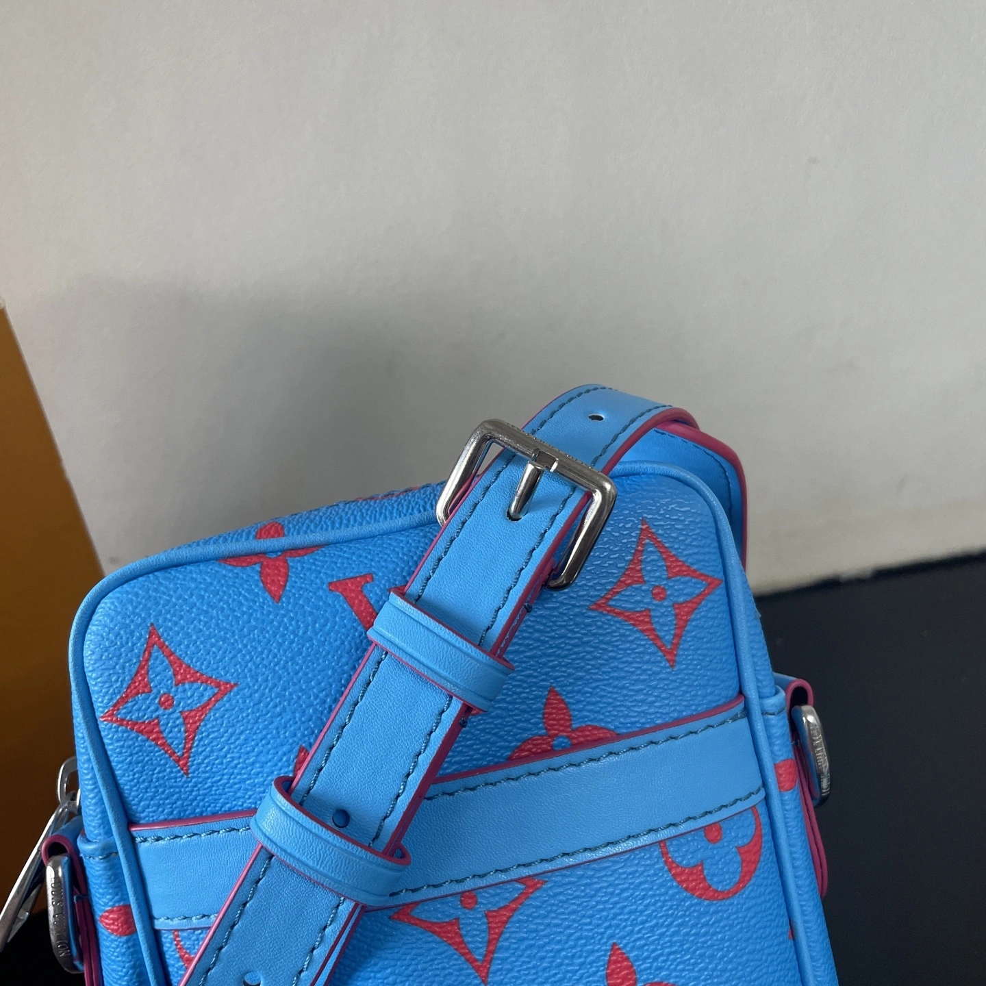 MOMO- 8V M14685 Danube high quality version item：E-B177I2412