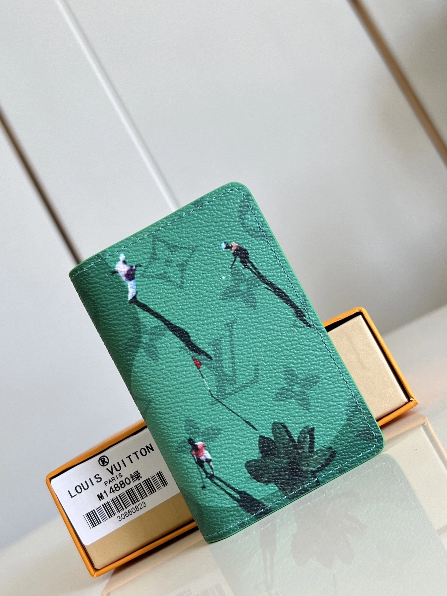 MOMO- 8V M14880 high quality version item：E-B177I2408
