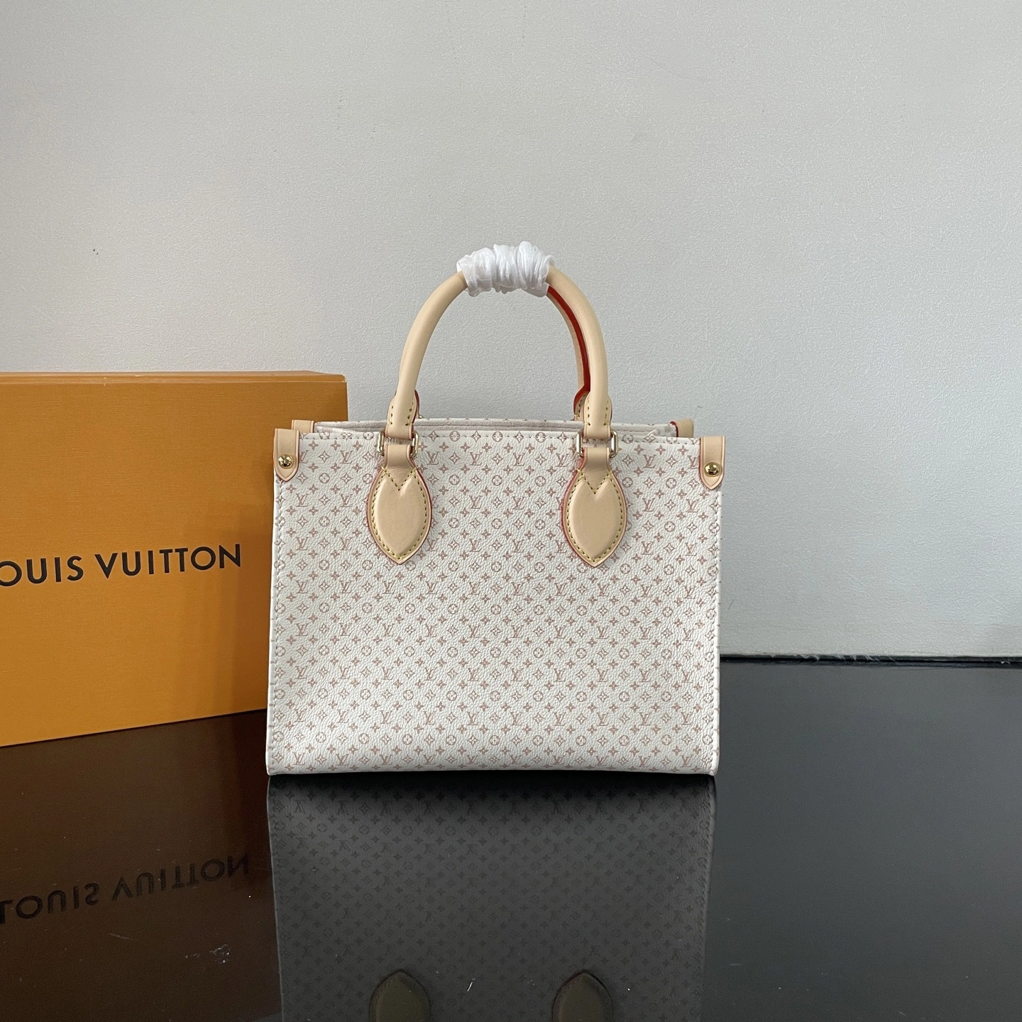 MOMO- 8V M15138 high quality version Romance item：E-B177I2582
