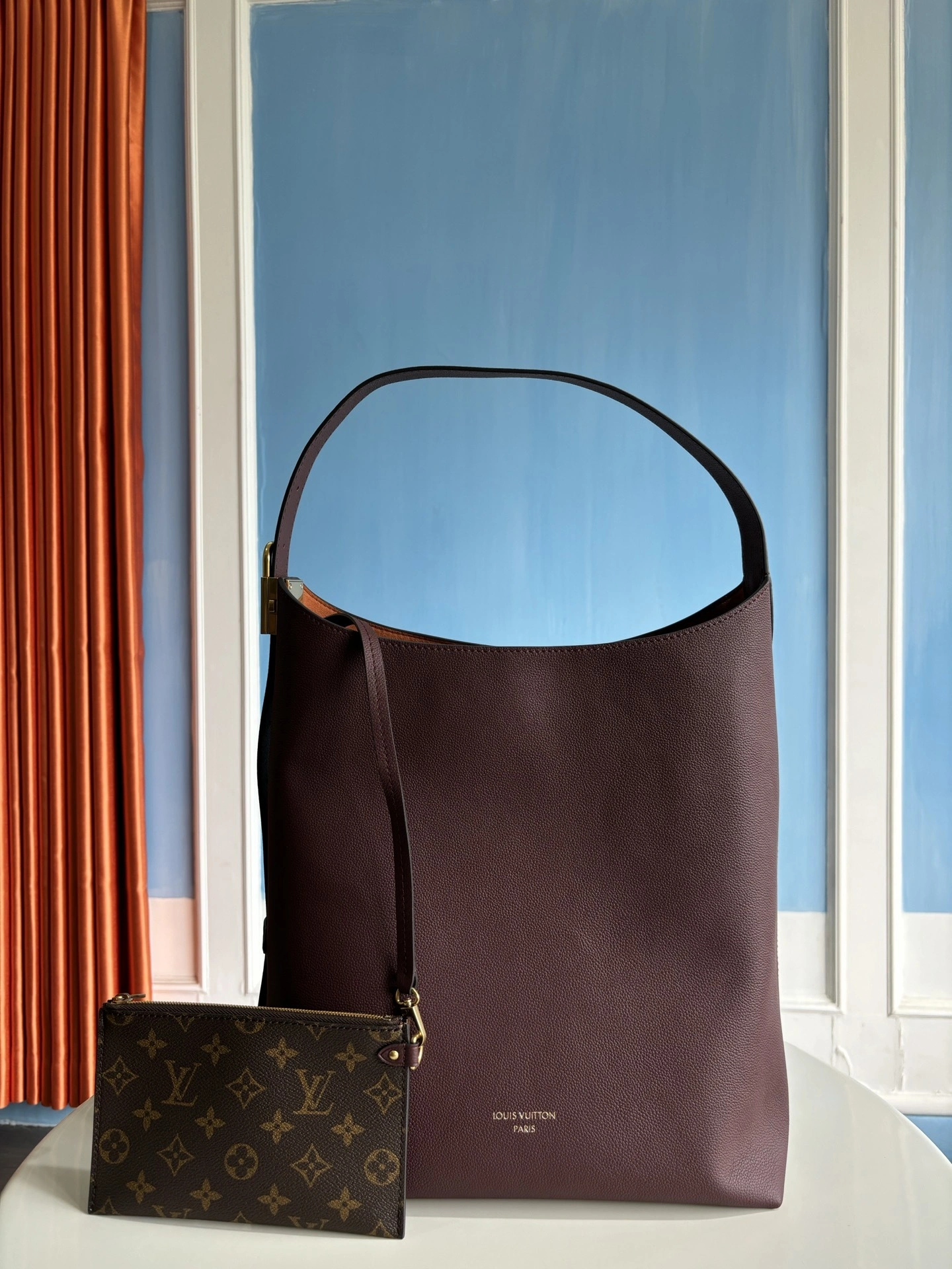 MOMO--8V M15209 high quality version Low Key Hobo cowhide item:E-B808L1816T