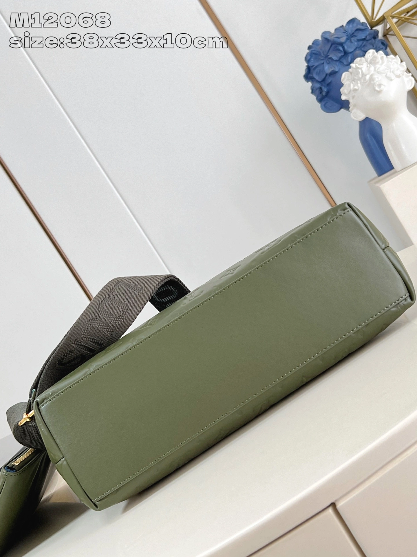 MOMO--8V M15228 high quality version Coussin Hobo MM item:E-B574K1807