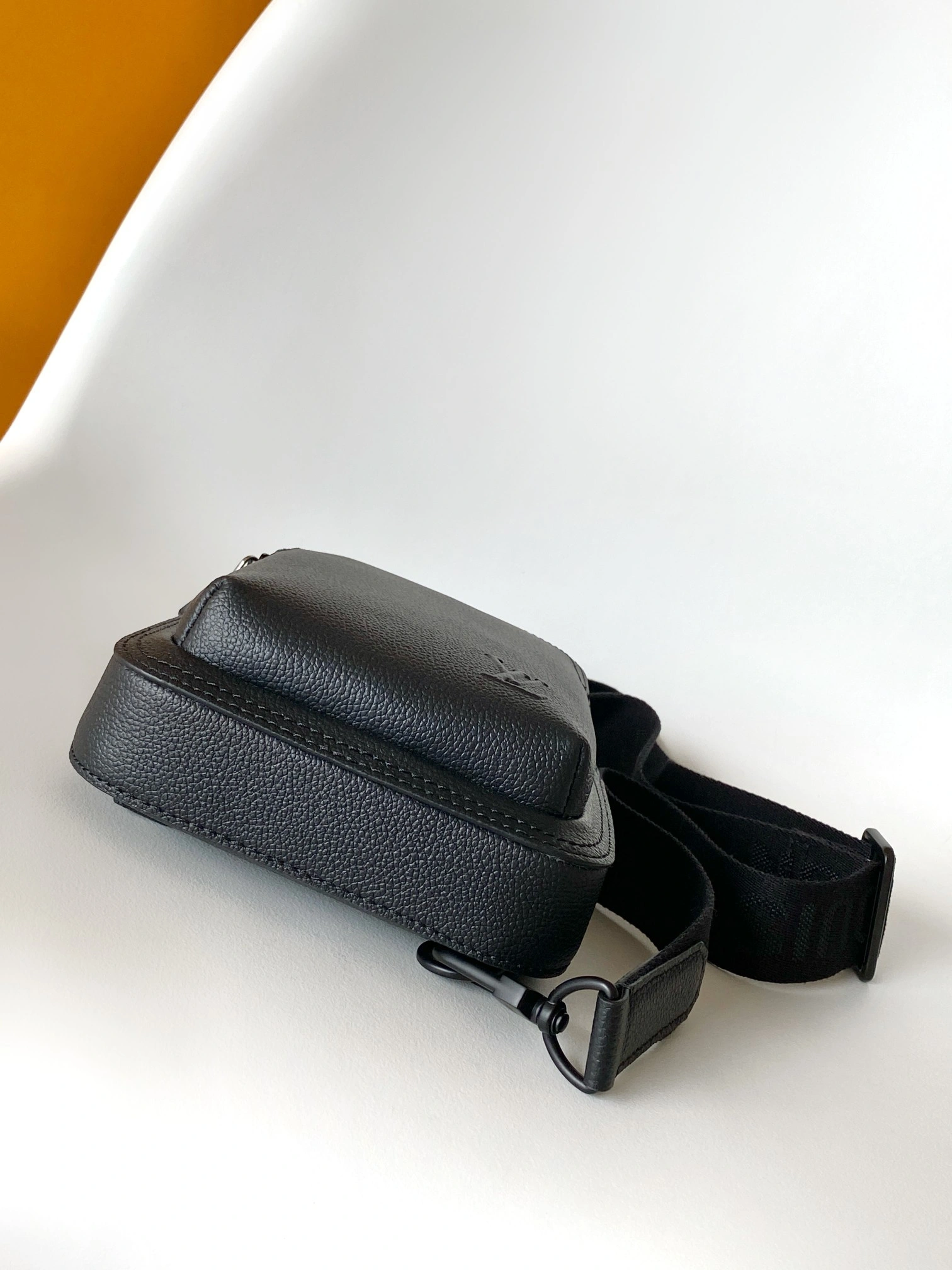 MOMO--8V M15255 high quality version cowhide item:F-B000A1533