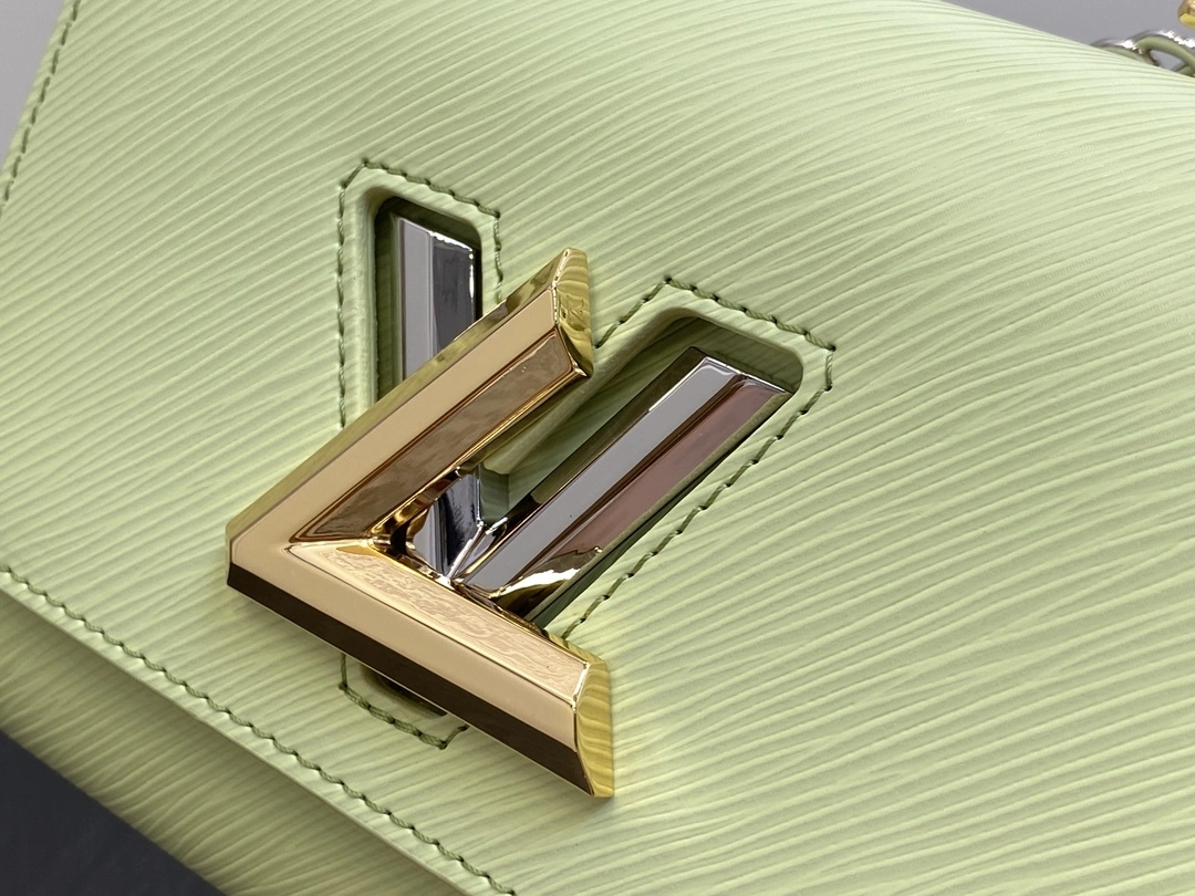 MOMO- 8V M22768 high quality version Twist item:E-B000C0513