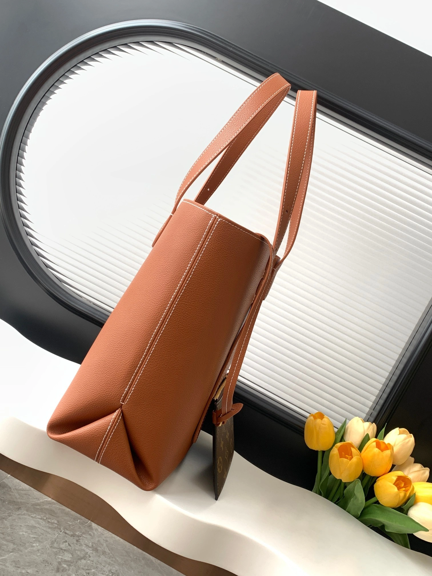 MOMO- 8V M25342 high quality version Low Key Cabas cowhide item:D-B225J0833